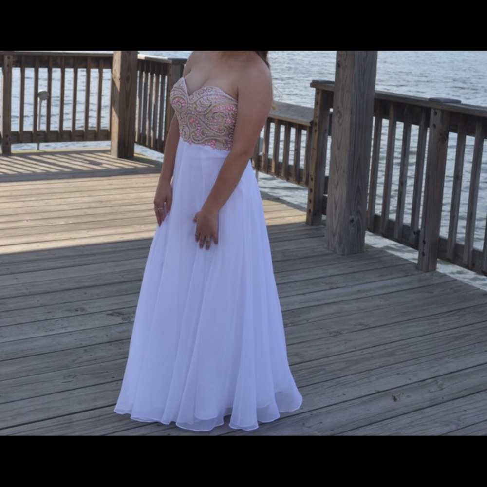 Prom Dress - Picture 3 of 4